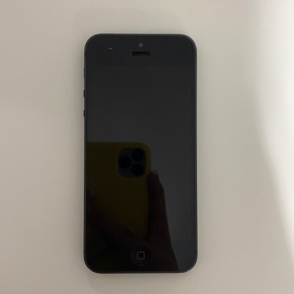 Black iPhone 5 Model A1428